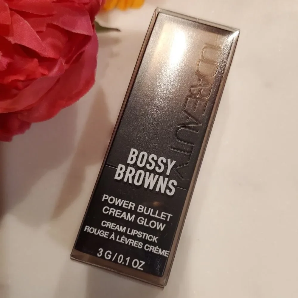 HUDA Beauty Cream Glow Lipstick in Hustler (Nude Beige Pink)
